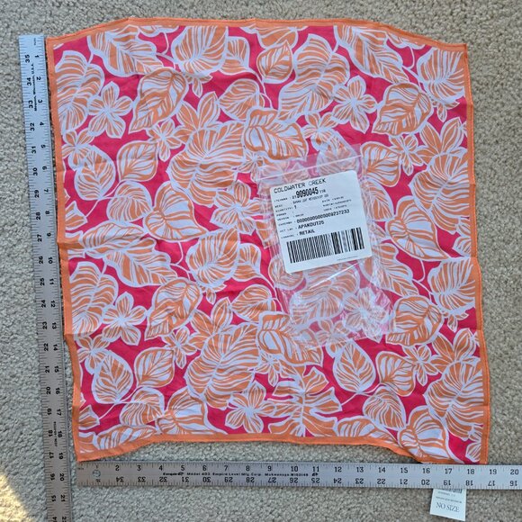 NWT Coldwater Creek Silk Square Scarf Banana Leaves - Picture 2 of 5